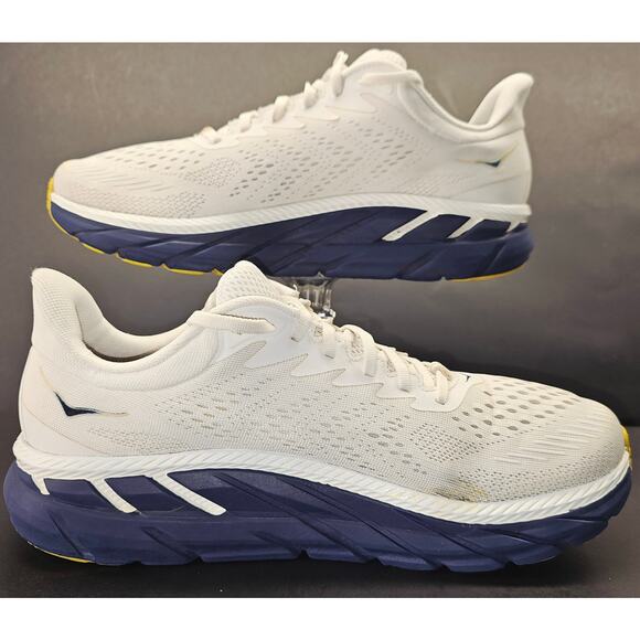 Hoka Women 10 Comfy footwear - Picture 4 of 12